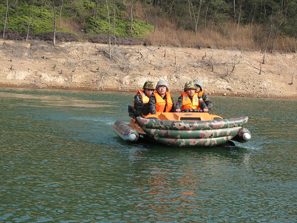 水陆两栖全地形车